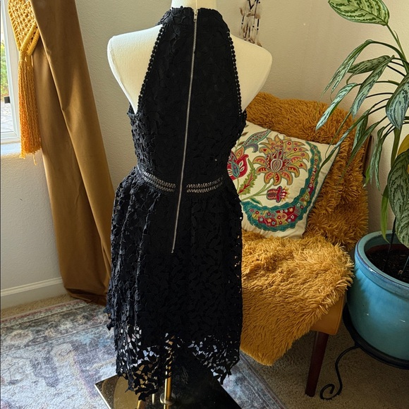 Black cocktail dress - Picture 2 of 10